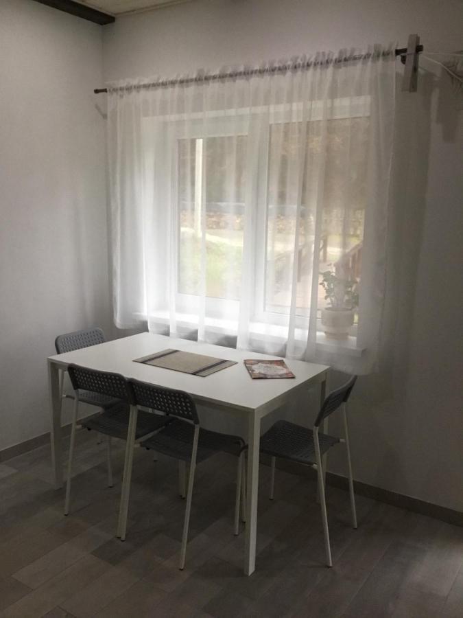 House Apartment *
