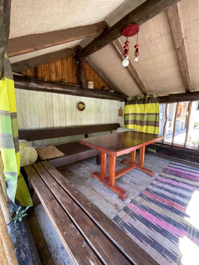 House Apartment *